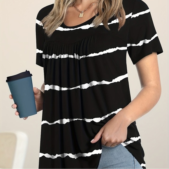 Women’s Black & White Striped Short Sleeve Blouse Top - Picture 6 of 6